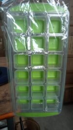 18 Cavity Pop Up Ice Cube Tray Easy Release Flexible Silicone Bottom Ice Tray ,  Stackable Ice tray,  100% BPA Free,  Food Grade for Freezer - Image 9