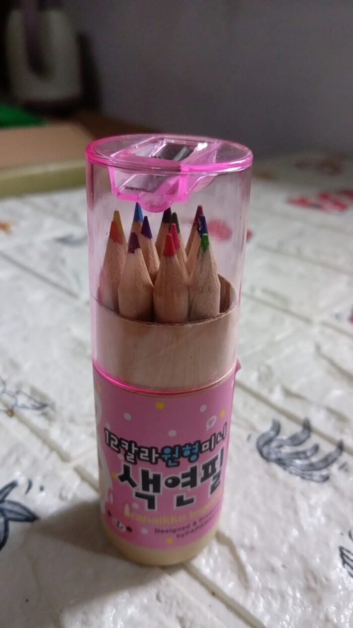 12 Colouring Pencils Kids Set,  Pencils Sharpener,  Mini Drawing Colored Pencils with Sharpener,  Kawaii Manual Pencil Cutter,  Coloring Pencil Accessory School Supplies for Kid Artists Writing Sketching - Image 9