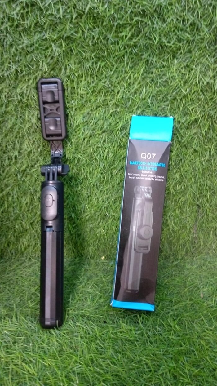 Bluetooth Selfie Stick,  Portable Phone Tripod Stand for Mobile - Image 8